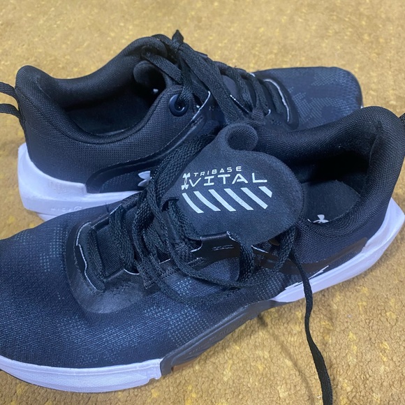 Under Armour TriBase Vital Cross Training Shoe - Picture 8 of 9